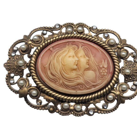 Hidden Hearts Faux Cameo Brooch Imitation Pearls Rhinestones Large Oval Frame - Picture 5 of 7